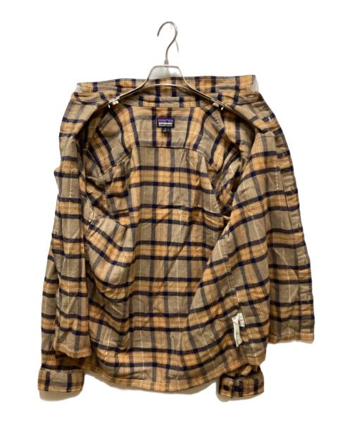 Patagonia（パタゴニア）Patagonia (パタゴニア) フィヨルドフランネルシャツ ベージュ サイズ:Sの古着・服飾アイテム