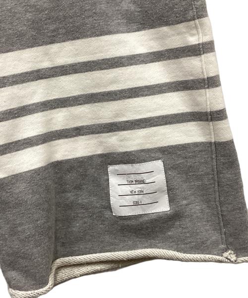 Thom Browne（トムブラウン）Thom Browne (トムブラウン) 4BARスウェットハーフパンツ グレー サイズ:1の古着・服飾アイテム