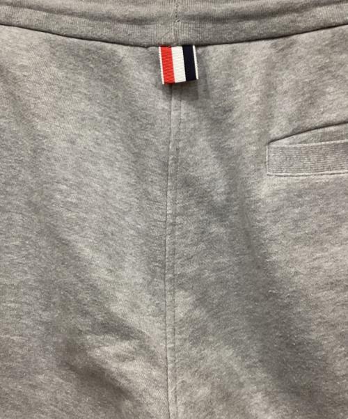 Thom Browne（トムブラウン）Thom Browne (トムブラウン) 4BARスウェットハーフパンツ グレー サイズ:1の古着・服飾アイテム