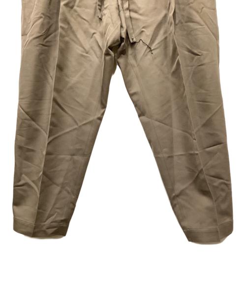 LOOPE（ルーペ）LOOPE (ルーペ) タックイージーパンツ ベージュ サイズ:55の古着・服飾アイテム