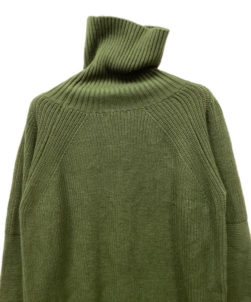 glamb（グラム）glamb (グラム) ハイネックニット グリーン サイズ:Lの古着・服飾アイテム