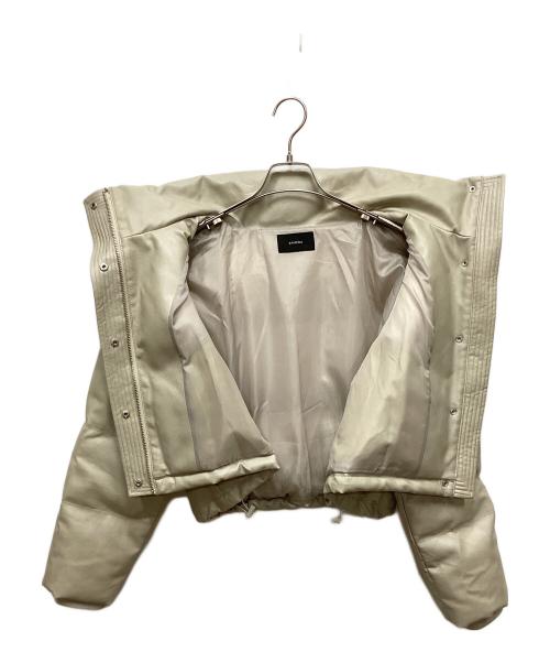 EMODA（エモダ）EMODA (エモダ) フェイクレザーショートダウン ベージュ サイズ:FREEの古着・服飾アイテム