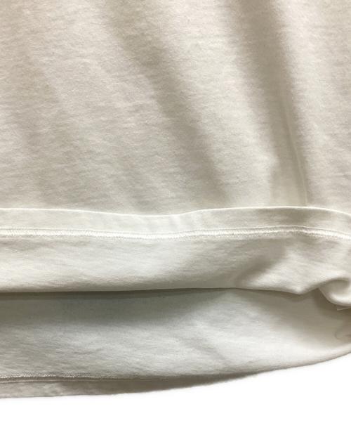 A.P.C.（アーペーセー）A.P.C. (アーペーセー) 刺繍ロゴTシャツ/シシュウロゴティーシャツ ホワイト×シルバー サイズ:2の古着・服飾アイテム