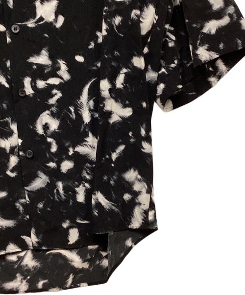 LAD MUSICIAN（ラッドミュージシャン）LAD MUSICIAN (ラッドミュージシャン) DECHINE BIG S/S SHIRT INKJET FEATHER/フェザープリントシャツ ブラック サイズ:46の古着・服飾アイテム