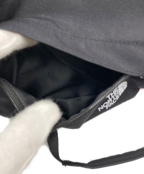 THE NORTH FACE（ザ ノース フェイス）THE NORTH FACE (ザ ノース フェイス) SEASONAL SHOULDER BAG（シーズナルショルダーバッグ) 未使用品の古着・服飾アイテム