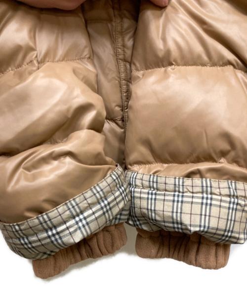BURBERRY BLUE LABEL（バーバリーロンドンブルーレーベル）BURBERRY BLUE LABEL (バーバリーロンドンブルーレーベル) ラクーンファー裏ノバチェックダウンジャケット ベージュ サイズ:40の古着・服飾アイテム
