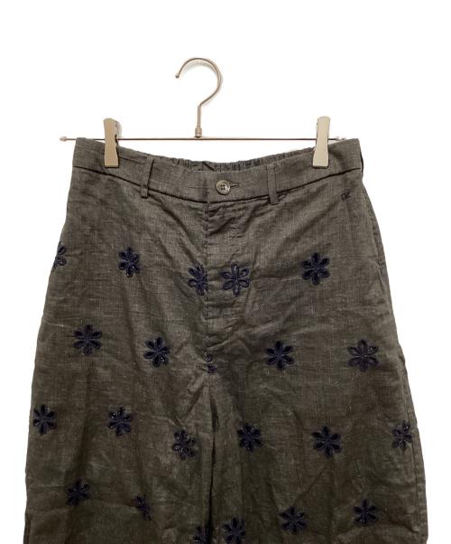 45rpm（45アールピーエム）45rpm (45アールピーエム) リネン混カッティングデザインパンツ グレー サイズ:3の古着・服飾アイテム