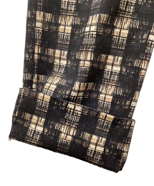 PRADA（プラダ）PRADA (プラダ) 総柄パンツ(ソウガラパンツ) ブラウン サイズ:40の古着・服飾アイテム