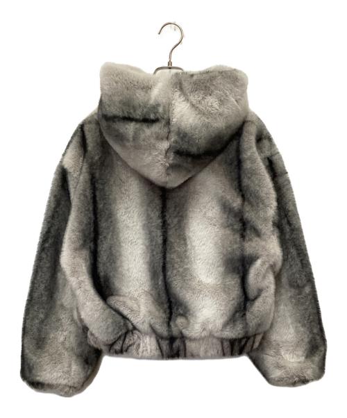 W.W.G（フーズフーギャラリー）W.W.G (フーズフーギャラリー) フェイクファージップフードブルゾン グレー サイズ:FREEの古着・服飾アイテム