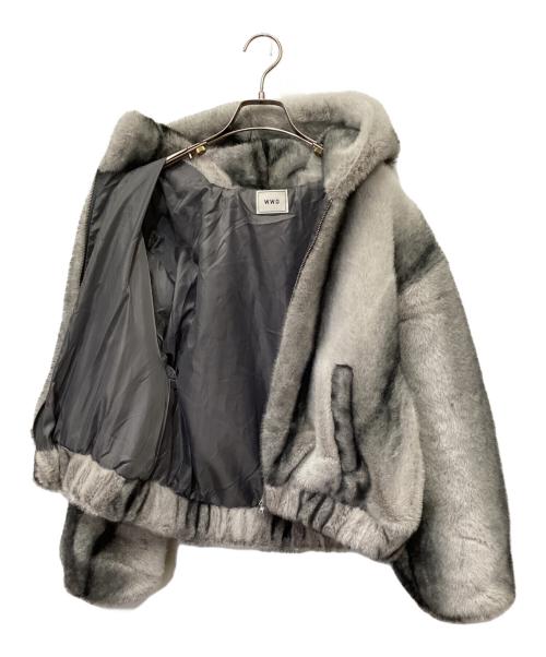 W.W.G（フーズフーギャラリー）W.W.G (フーズフーギャラリー) フェイクファージップフードブルゾン グレー サイズ:FREEの古着・服飾アイテム