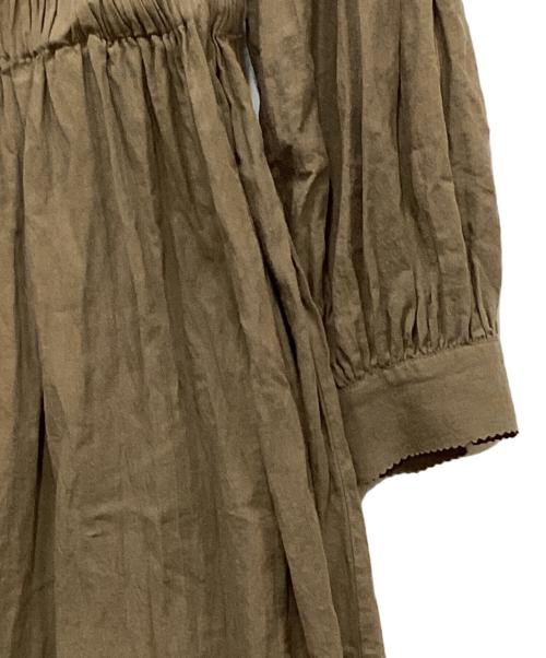 Whim Gazette（ウィムガゼット）Whim Gazette (ウィムガゼット) シャーリングワンピース カーキ サイズ:Freeの古着・服飾アイテム