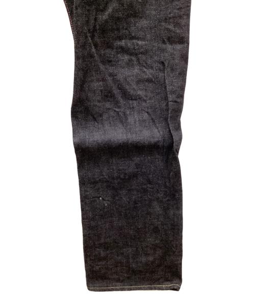 MOMOTARO JEANS（桃太郎ジーンズ）MOMOTARO JEANS (桃太郎ジーンズ) 銅丹特濃スリムテーパード インディゴ サイズ:83.5cm (W33)の古着・服飾アイテム