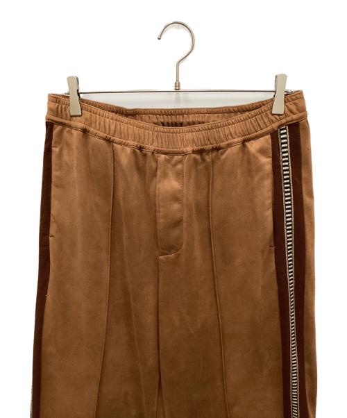 SASQUATCHfabrix.（サスクワッチファブリックス）SASQUATCHfabrix. (サスクワッチファブリックス) FAUX SUEDE FLARE SILHOUETTE TRACK PANTS/フェイクスウェードフレアシルエットトラックパンツ ブラウン サイズ:XLの古着・服飾アイテム