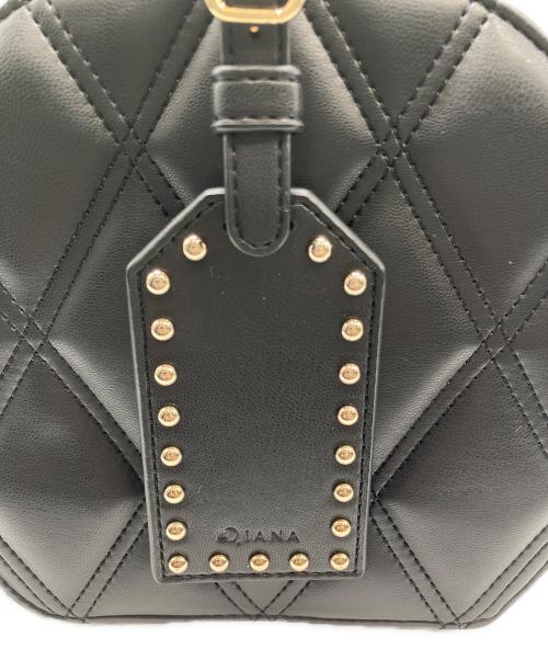 DIANA（ダイアナ）DIANA (ダイアナ) ラウンド型キルティングバッグ ブラックの古着・服飾アイテム