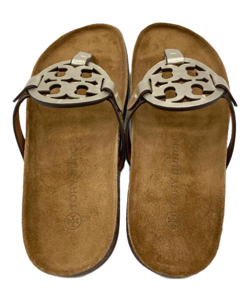 TORY BURCH（トリーバーチ）TORY BURCH (トリーバーチ) ミラークラウドサンダル シルバー サイズ:7 未使用品の古着・服飾アイテム