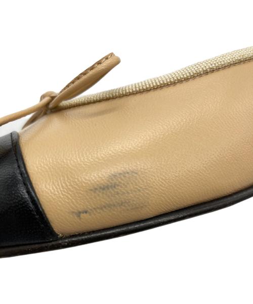 CHANEL（シャネル）CHANEL (シャネル) ココマーク2トーンパンプス ベージュ サイズ:37.5の古着・服飾アイテム