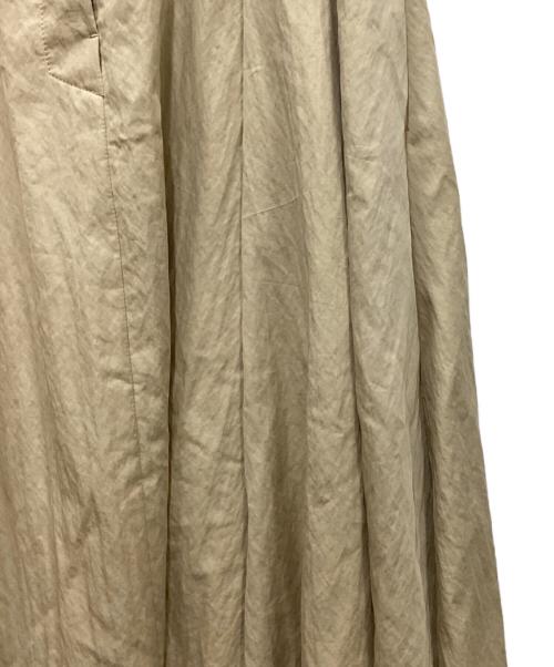 ebure（エブール）ebure (エブール) タックフレアスカート ベージュ サイズ:36の古着・服飾アイテム