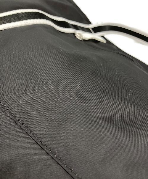 LACOSTE（ラコステ）LACOSTE (ラコステ) ナイロンジップトートバッグ ブラックの古着・服飾アイテム