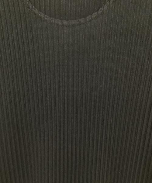 HOMME PLISSE ISSEY MIYAKE（オム プリッセ イッセイ ミヤケ）HOMME PLISSE ISSEY MIYAKE (オム プリッセ イッセイ ミヤケ) サムホールプリーツカットソー ブラック サイズ:３の古着・服飾アイテム