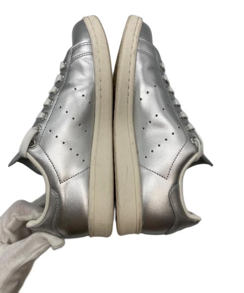 adidas（アディダス）adidas (アディダス) STANSMITH/スタンスミス シルバー サイズ:23.5の古着・服飾アイテム