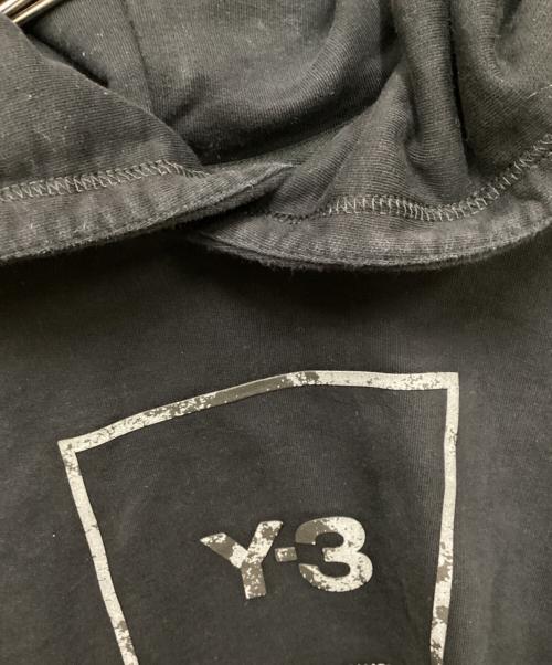 Y-3（ワイスリー）Y-3 (ワイスリー) U SQ LBL GRPHC HOODIE/ユーエスキュウグラフィックフーディー ブラック サイズ:Mの古着・服飾アイテム