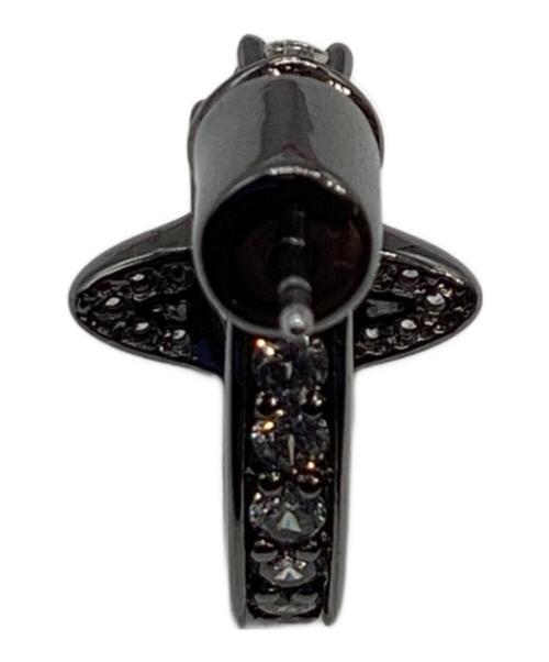 Vivienne Westwood（ヴィヴィアンウエストウッド）Vivienne Westwood (ヴィヴィアンウエストウッド) MAITENAシングルピアス ブラックの古着・服飾アイテム