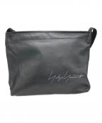 YOHJI YAMAMOTOヨウジヤマモト）の古着「NOVELTY COW LEATHER Shoulder Bag」｜ブラック