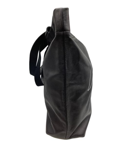 YOHJI YAMAMOTO（ヨウジヤマモト）YOHJI YAMAMOTO (ヨウジヤマモト) ノベルティロゴレザートートバッグ ブラックの古着・服飾アイテム