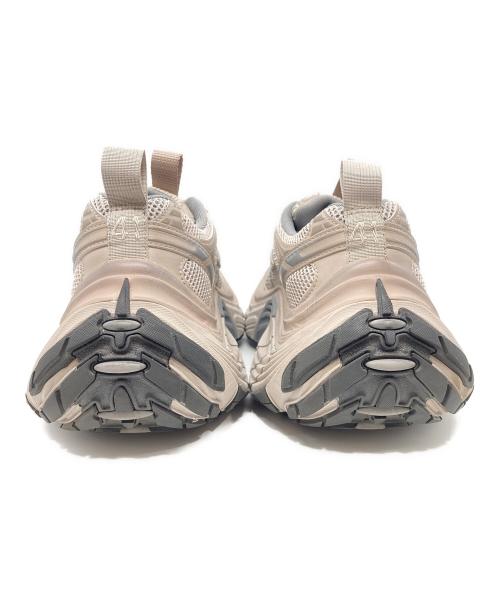 BALENCIAGA（バレンシアガ）BALENCIAGA (バレンシアガ) 6XL/ダメージ加工スニーカー ベージュ サイズ:27cmの古着・服飾アイテム