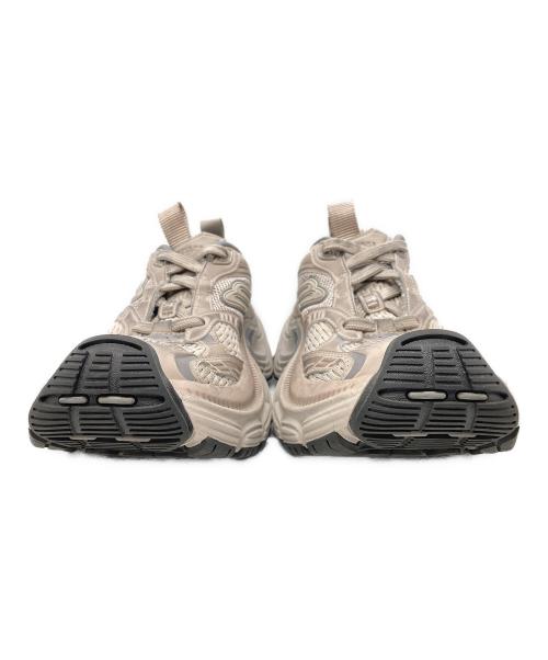 BALENCIAGA（バレンシアガ）BALENCIAGA (バレンシアガ) 6XL/ダメージ加工スニーカー ベージュ サイズ:27cmの古着・服飾アイテム