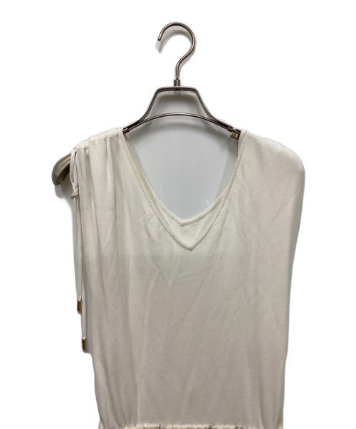 GRACE CONTINENTAL（（グレースコンチネンタル）GRACE CONTINENTAL (（グレースコンチネンタル) フラワー刺繍フレアニットワンピ ホワイト サイズ:36の古着・服飾アイテム