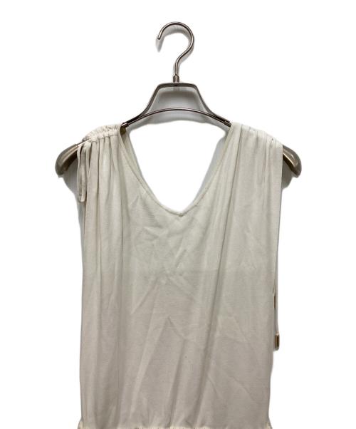 GRACE CONTINENTAL（（グレースコンチネンタル）GRACE CONTINENTAL (（グレースコンチネンタル) フラワー刺繍フレアニットワンピ ホワイト サイズ:36の古着・服飾アイテム