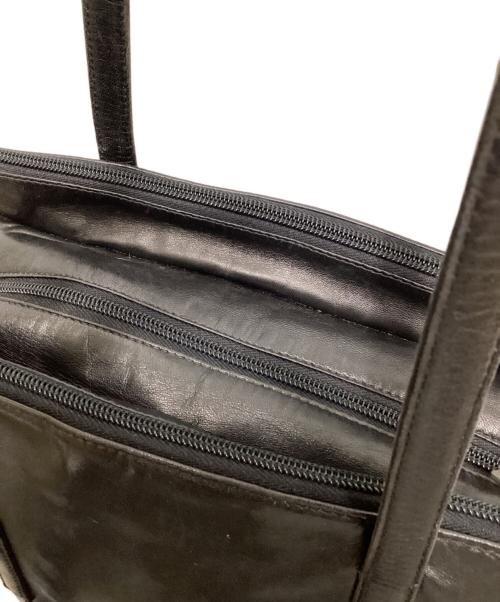 PRADA（プラダ）PRADA (プラダ) スクエアレザートートバッグ ブラックの古着・服飾アイテム