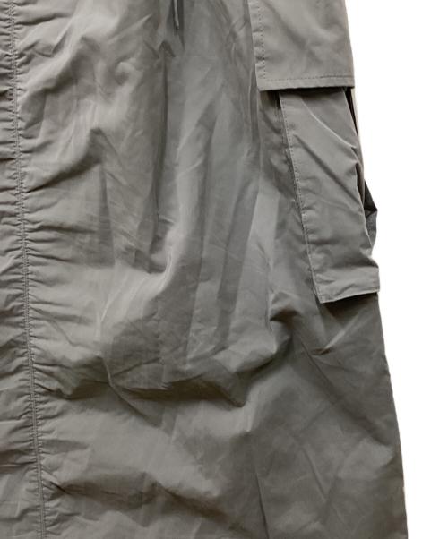 SLY（スライ）SLY (スライ) FRONT ZIP GATHER CAMI ワンピース グレー サイズ:FREEの古着・服飾アイテム