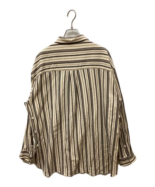 KAZUYUKI KUMAGAI ATTACHMENT（カズユキクマガイ アタッチメント）KAZUYUKI KUMAGAI ATTACHMENT (カズユキクマガイ アタッチメント) Cu C Random stripe Side slits L S shirt ベージュ サイズ:1の古着・服飾アイテム