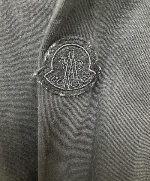 MONCLER（モンクレール）MONCLER (モンクレール) エナメルロゴプリントカットソー ブラック サイズ:Mの古着・服飾アイテム