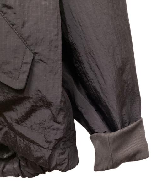 paratrait（パラトレイト）paratrait (パラトレイト) SQUALL BLOUSON/スコールブルゾン グレー サイズ:Size3の古着・服飾アイテム