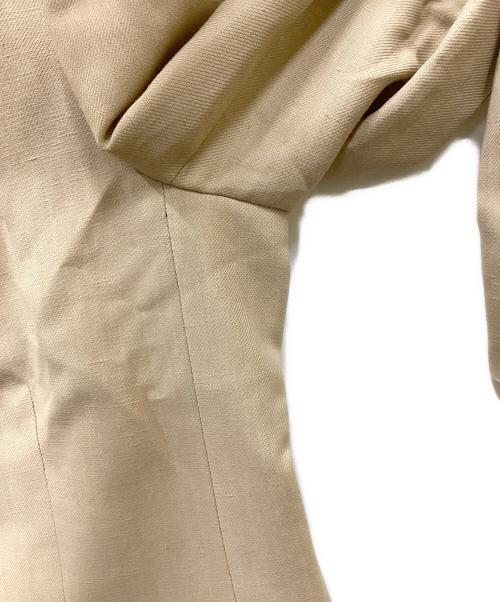 BEIGE（ベイジ）BEIGE (ベイジ) CAROLE / ノーカラージャケット ベージュ サイズ:4の古着・服飾アイテム