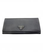 PRADAプラダ）の古着「ロゴプレートサフィアーノ長財布」｜ブラック