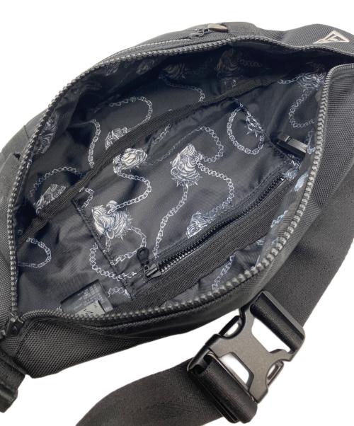 YOHJI YAMAMOTO（ヨウジヤマモト）YOHJI YAMAMOTO (ヨウジヤマモト) New Era (ニューエラ) ウエストバッグ ブラックの古着・服飾アイテム