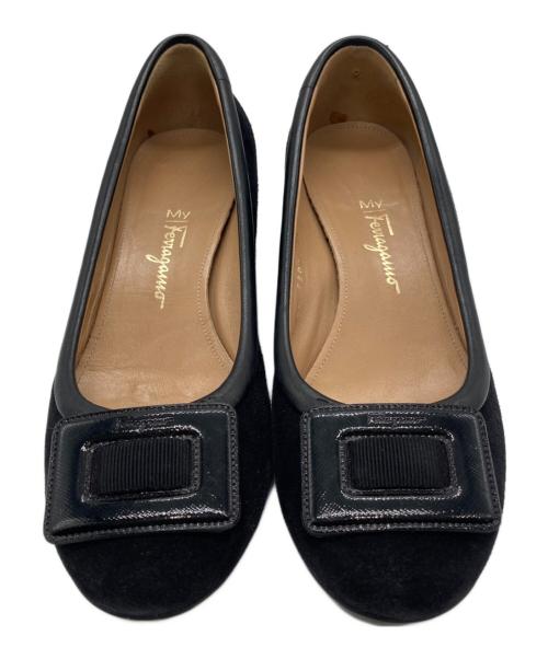 Salvatore Ferragamo（サルヴァトーレ フェラガモ）Salvatore Ferragamo (サルヴァトーレ フェラガモ) スエードローヒールパンプス ブラック サイズ:7.5の古着・服飾アイテム