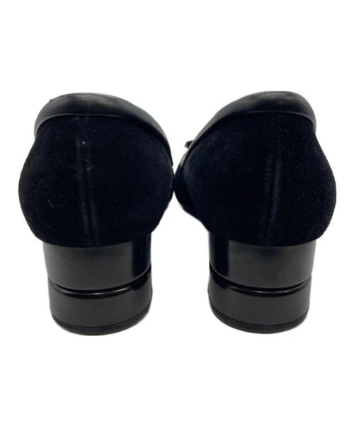 Salvatore Ferragamo（サルヴァトーレ フェラガモ）Salvatore Ferragamo (サルヴァトーレ フェラガモ) スエードローヒールパンプス ブラック サイズ:7.5の古着・服飾アイテム