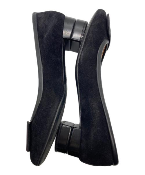 Salvatore Ferragamo（サルヴァトーレ フェラガモ）Salvatore Ferragamo (サルヴァトーレ フェラガモ) スエードローヒールパンプス ブラック サイズ:7.5の古着・服飾アイテム