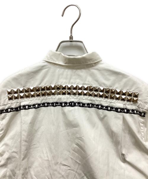 COMME des GARCONS SHIRT（コムデギャルソンシャツ）COMME des GARCONS SHIRT (コムデギャルソンシャツ) スタッズ×チェーンプリントシャツ ホワイト サイズ:Sの古着・服飾アイテム