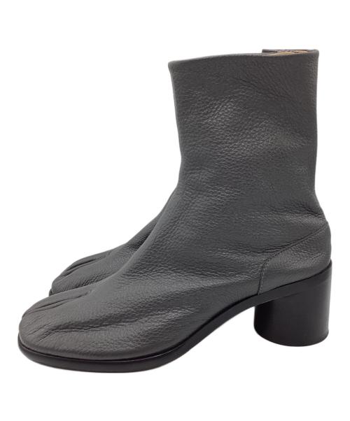Maison Margiela（メゾンマルジェラ）Maison Margiela (メゾンマルジェラ) Tabi Ankle boot/タビアンクルブーツ グレー サイズ:42の古着・服飾アイテム