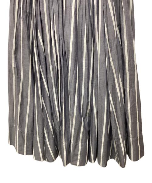 ebure（エブール）ebure (エブール) マラケッシュストライプボリュームフレアスカート ネイビー サイズ:36の古着・服飾アイテム