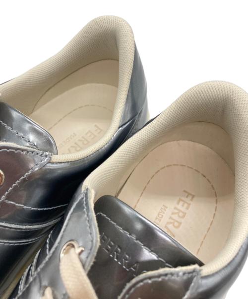 Salvatore Ferragamo（サルヴァトーレ フェラガモ）Salvatore Ferragamo (サルヴァトーレ フェラガモ) メタリックスニーカー シルバー サイズ:8Mの古着・服飾アイテム