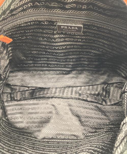 PRADA（プラダ）PRADA (プラダ) トライアングルロゴナイロンショルダーバッグ オレンジの古着・服飾アイテム