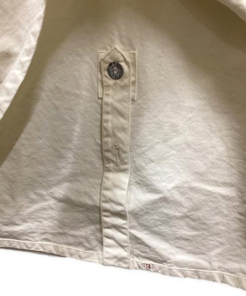 スウェーデン軍（スウェーデングン）スウェーデン軍 (スウェーデングン) 40sスノーアノラックパーカーメタルボタン ホワイト サイズ:3の古着・服飾アイテム