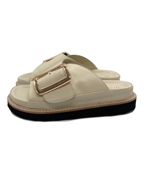 MOHI（モヒ）MOHI (モヒ) SLOBE別注バックルサンダル ホワイト サイズ:36の古着・服飾アイテム